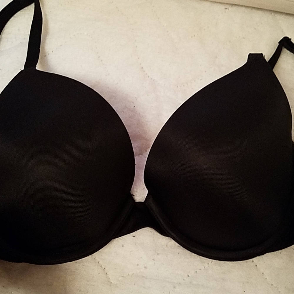 36C Victoria Secret Bra